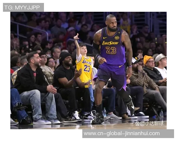 湖人队与开拓者第一节精彩对决回顾及关键时刻分析